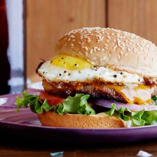 Valley's Steak & Egg Burger