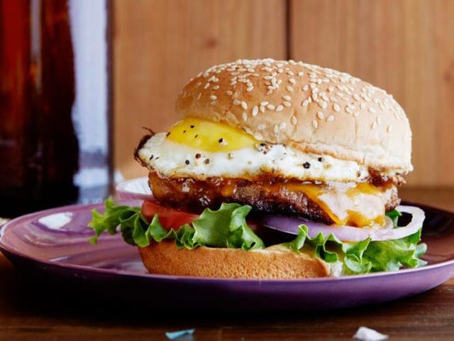 Valley's Steak & Egg Burger